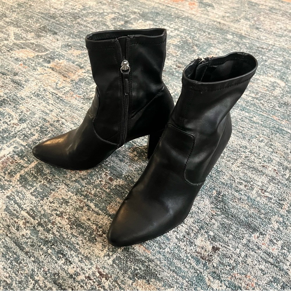 Steve Madden Elegant Black Ankle Boots